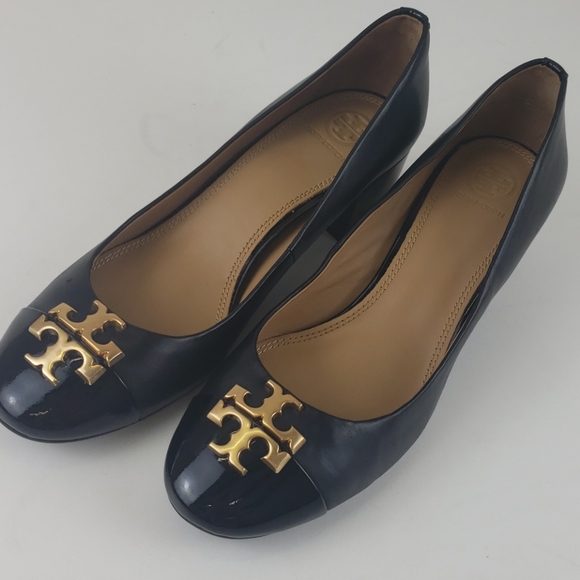 Tory Burch Shoes | Tory Burch Everly Cap Toe Black Leather Size 9 | Poshmark